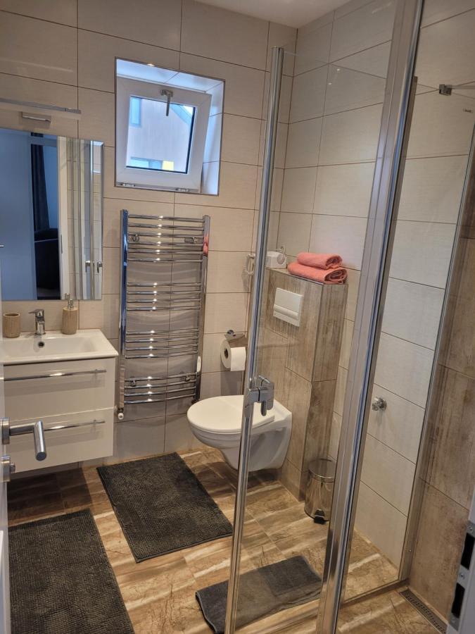 Apartman Centrum V Sukromi Restauracia U Jakuba マルティン エクステリア 写真